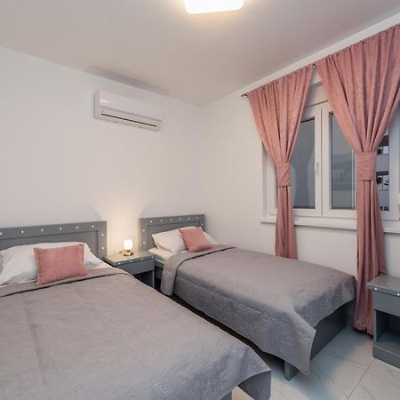 Villa Jana Luxury Apartments 노바야 객실 사진