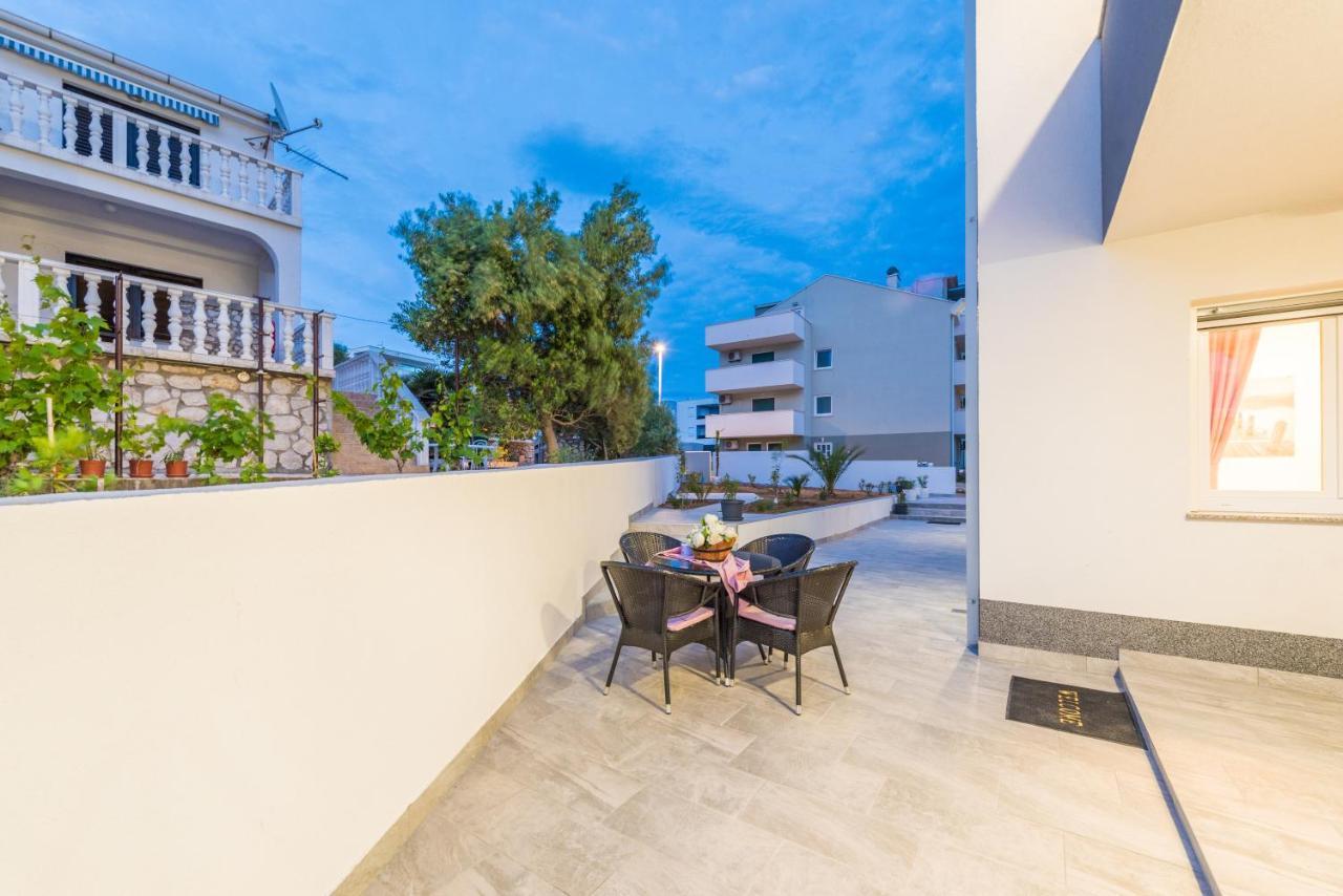 Villa Jana Luxury Apartments 노바야 외부 사진
