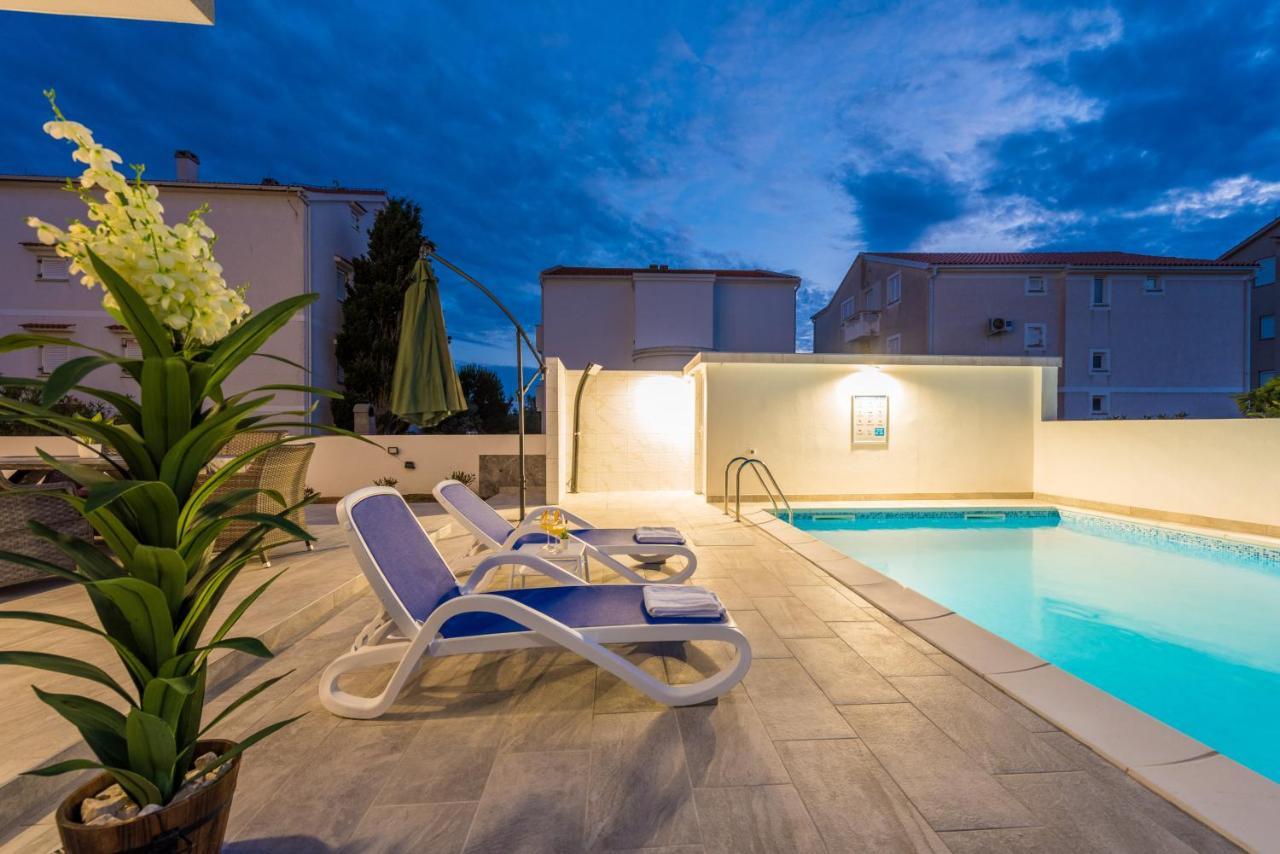 Villa Jana Luxury Apartments 노바야 외부 사진