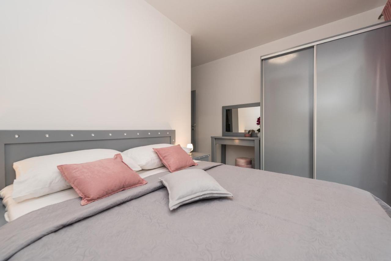 Villa Jana Luxury Apartments 노바야 외부 사진