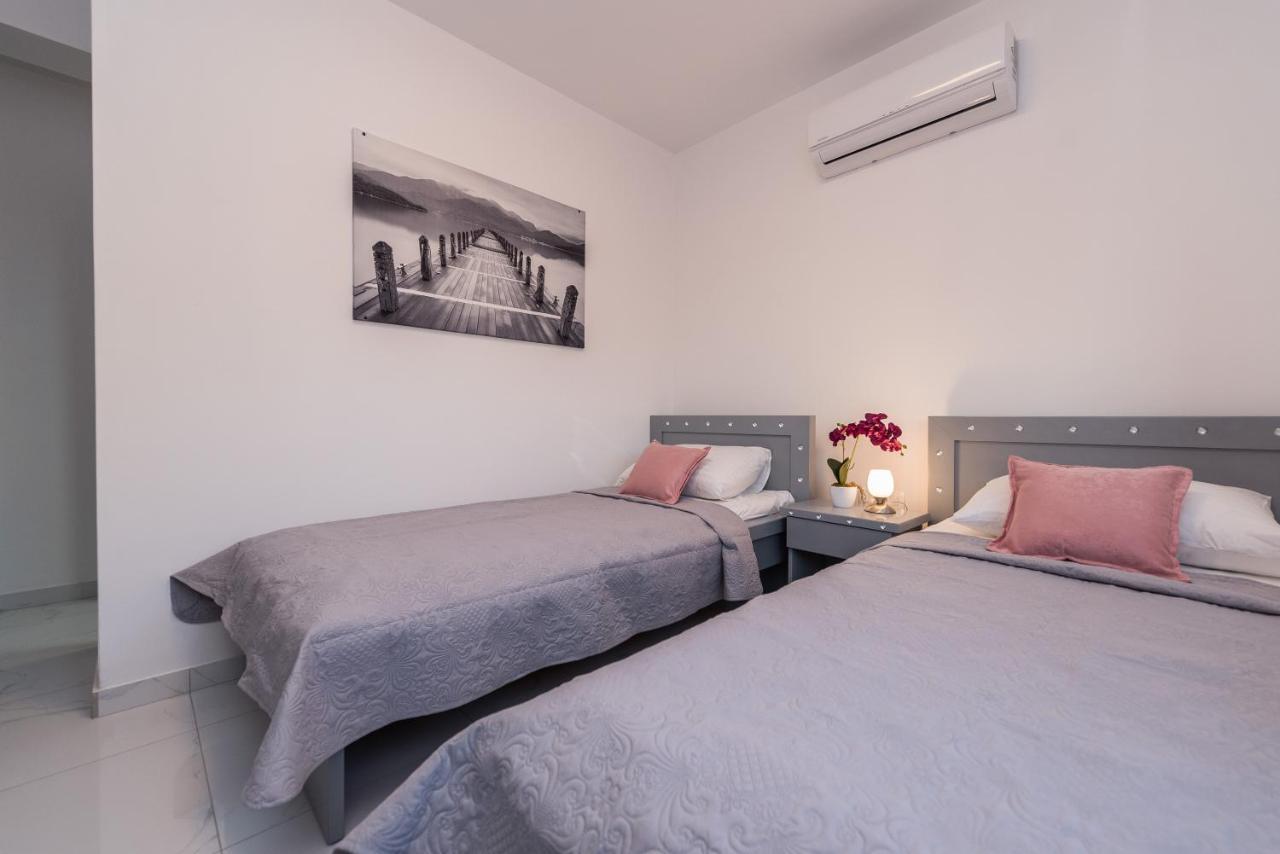 Villa Jana Luxury Apartments 노바야 외부 사진
