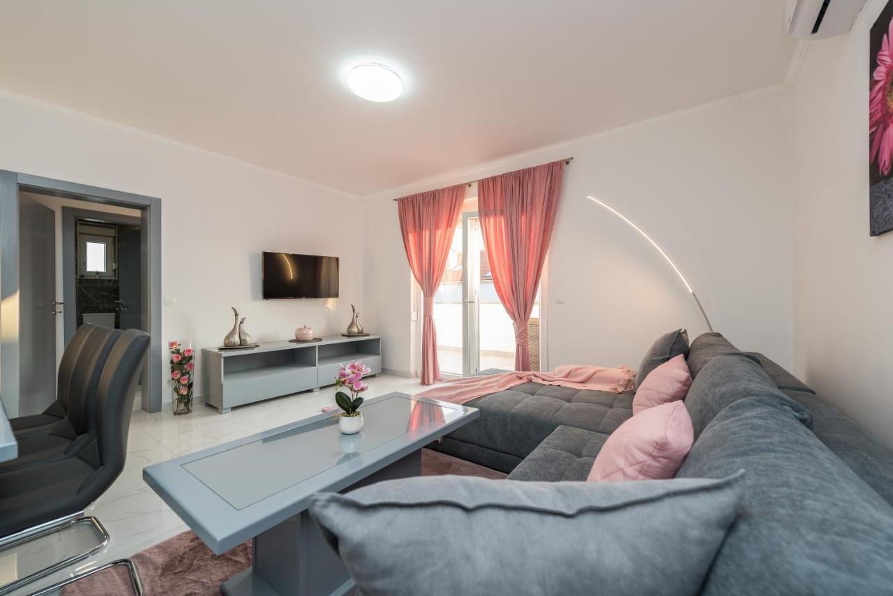Villa Jana Luxury Apartments 노바야 외부 사진