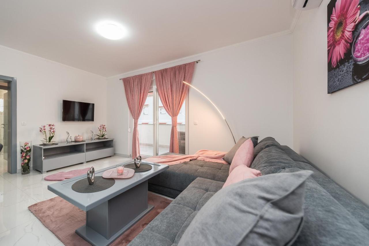 Villa Jana Luxury Apartments 노바야 외부 사진